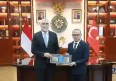 Menteri P2MI dan Menaker Turki Sepakat Perkuat Perlindungan Pekerja Migran Indonesia