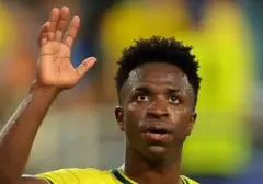 Spekulasi Transfer: Vinicius Jr Dikabarkan Capai Kesepakatan dengan Arsenal, Absen Latihan Real Madrid