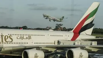 Terjebak 17 Jam di Udara: Badai dan AC Mati Buat Penumpang Emirates Alami Penderitaan