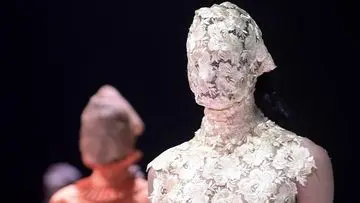 Koleksi 'Bunga LAKON' Indonesia Curi Perhatian di Penutupan Jakarta Fashion Week 2026