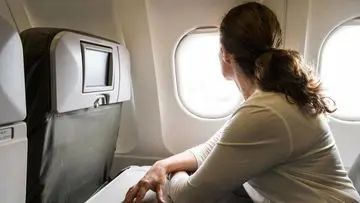 Tips Aman di Pesawat: Dua Langkah Penting Begitu Anda Duduk, Hindari Risiko Fatal!
