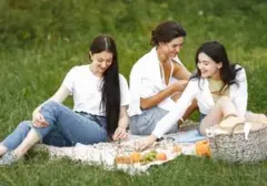 1 Agustus: Bukan Sekadar Tanggal, Tapi Momen Rayakan "National Girlfriends Day"