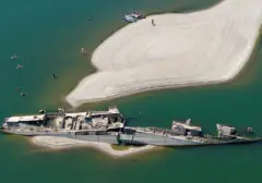 Surut Ekstrem Ungkap Bangkai Kapal Nazi dan Jejak Hewan Purba di Sungai Danube