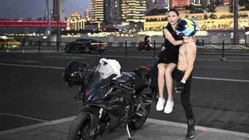 Aksi Nekat Demi Konten Viral: Pengendara Motor Balap di China Berburu Video Sinematik di Jalan Raya