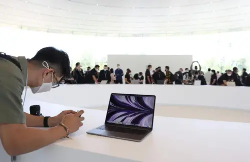 Kelangkaan Misterius, Harga MacBook Air M1 Melonjak Tajam di Pasaran