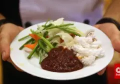 Kearifan Lokal Terungkap: Makanan Tradisional Indonesia Ternyata Selaras dengan Prinsip Gizi Modern