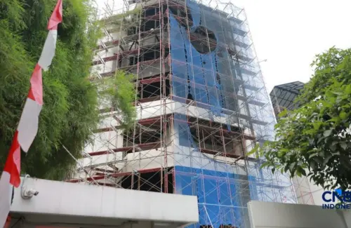 Gedung di Cikini Terbakar Hebat, Diduga Akibat Percikan Api Pengelasan