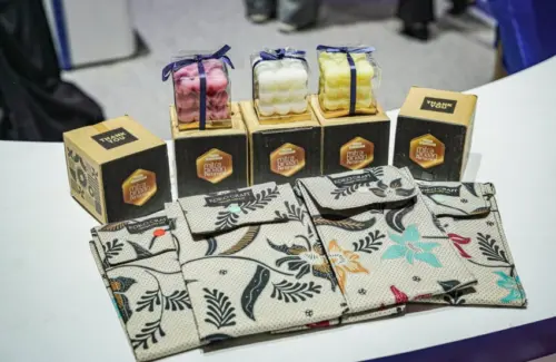 Pertamina Patra Niaga Dukung UMKM Binaan Lewat Pameran Suvenir di GIIAS 2026