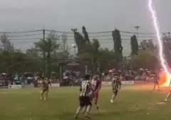 Tragedi Golok FA Cup 2026: Petir Sambar Lapangan, 1 Pemain Tewas, 8 Luka-luka