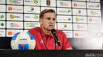 Pelatih Persib Soroti Jadwal Padat Piala Presiden 2026, Khawatirkan Kesehatan Pemain