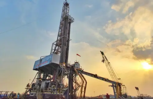 Analisis Kinerja Emiten Minyak RI: Siapa Pemimpin Cuan di Tengah Fluktuasi Harga Energi?