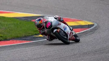Veda Ega Pratama Unjuk Gigi di Latihan Moto3 Inggris 2026, Finis Posisi Ketiga