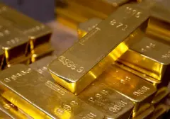 Harga Emas Menggila, Lonjak 7% dalam Sepekan Didorong Ketegangan Geopolitik dan Kebijakan Bank Sentral