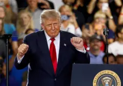 Amukan Trump Gegara Proyek Ruang Dansa Gedung Putih Dihentikan