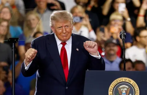 Amukan Trump Gegara Proyek Ruang Dansa Gedung Putih Dihentikan