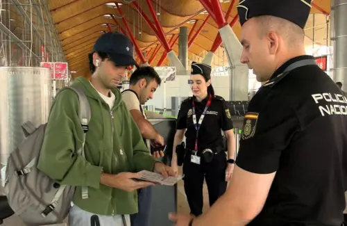Ketegangan Spanyol-Italia Memuncak, Turis Italia Jadi Sasaran Pemeriksaan Mendadak