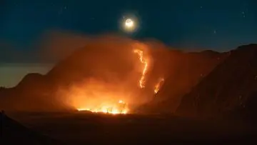 Kebakaran Lahan di Bromo Sebabkan Penutupan Total, Pengunjung Bisa Ajukan Refund atau Jadwal Ulang Tiket