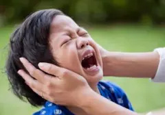 Membangun Kecerdasan Emosional Anak: 5 Pilar Penting untuk Tumbuh Kembang Optimal