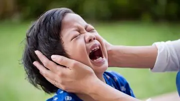 Membangun Kecerdasan Emosional Anak: 5 Pilar Penting untuk Tumbuh Kembang Optimal