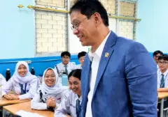 Evaluasi Bright Panel di Sekolah, Pemerintah Siapkan Anggaran untuk Tingkatkan Efektivitas Pembelajaran
