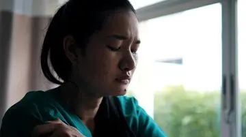 Mengenali Jejak Pengasuhan Narsistik: Tanda-tanda yang Perlu Diwaspadai