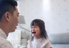 Menghadapi Si Kecil Mengamuk di Tempat Umum: Panduan Empat Langkah Tanpa Panik