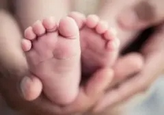 Sentuhan Kulit Ibu dengan Bayi Baru Lahir: Kunci Pencegahan Depresi Postpartum Menurut Studi Terbaru