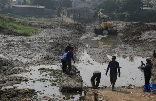 Fenomena Misterius di Depok: Kampung 'Air' Muncul Mendadak, Warga Terheran-heran