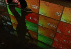 IHSG Anjlok 1,18% di Sesi I, Arus Keluar Asing Capai Rp1,18 Triliun