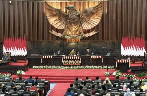 Mayoritas Anggota MPR/DPR/DPD Hadiri Sidang Tahunan, Dengarkan Pidato Kebangsaan Prabowo Subianto