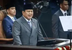 Lebih dari Sekadar Mode: Jas Double-breasted Prabowo Jadi Simbol Posisi Tegas Indonesia di Kancah Internasional