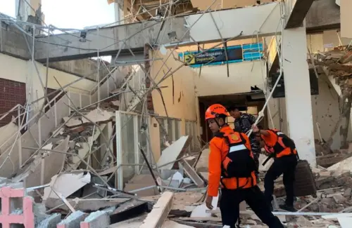 Gempa M7,7 Guncang Maumere: Pelabuhan Hancur Lebur, Infrastruktur Luluh Lantak