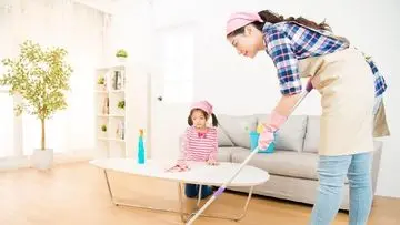 Lebih dari Sekadar Bantu Ibu, Pekerjaan Rumah Tangga Bentuk Karakter Unggul Anak