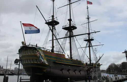Indonesia Lunas Utang Miliaran Dolar ke Belanda Setelah 54 Tahun
