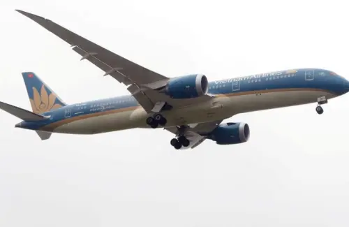 Misteri Pesawat Vietnam Airlines Putar Balik, "Buang" Bahan Bakar Demi Pendaratan Darurat