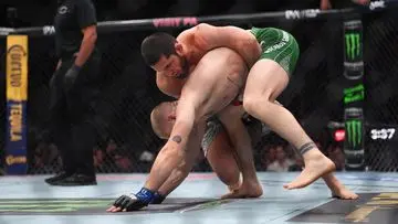 Makhachev Pertahankan Rekor Sempurna di Welter, Belum Raih Kemenangan Submission di Kelas Baru UFC