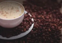 Es Kopi Pisang Makin Populer: Benarkah Lebih Bergizi Dibanding Minuman Kopi Lain?