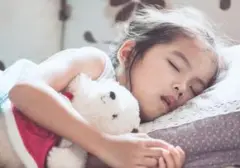 5 Strategi Jitu Orang Tua untuk Tidur Berkualitas bagi Si Kecil