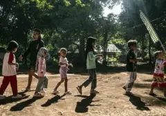 Tujuh Pilar Kunci Kesehatan Mental Anak: Membangun Ketangguhan dan Kasih Sejak Dini