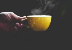 Kopi Penguning Gigi: Mitos atau Fakta? Solusi Ampuh Menjaga Senyum Tetap Putih