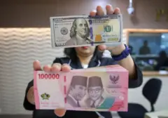 Rupiah Dibuka Menguat 0,14%, Dolar AS Turun Jadi Rp17.800