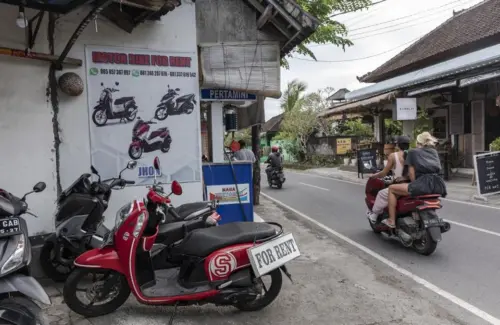 Aksi Tak Senonoh Turis Asing di Bali Viral, Warga Resah