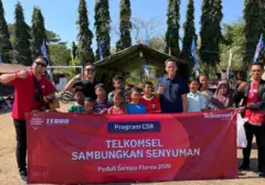 Telkomsel Berikan Dukungan Kemanusiaan untuk Pemulihan Pasca-Bencana di Flores