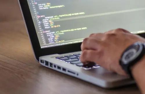 Revisi UU Hak Cipta: Mendesak Perlindungan Perangkat Lunak yang Lebih Tegas