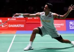 Alwi Farhan Akui Tekanan Jadi Kendala Usai Tersingkir di Perempat Final Kejuaraan Dunia BWF 2026