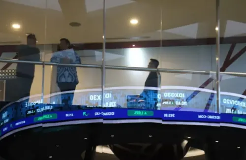 IHSG Menguat 1,93% Sepekan, Simak Pergerakan Saham Unggulan dan yang Tertekan