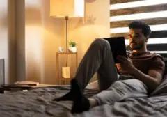 Kebiasaan Membaca Buku Sebelum Tidur: Kunci Tidur Berkualitas Tinggi