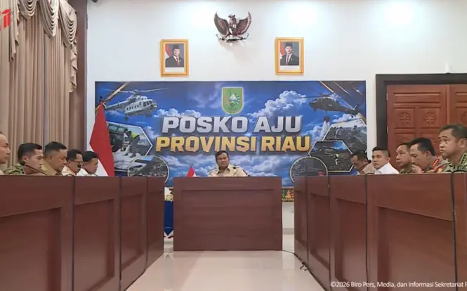 Prabowo Subianto Tiba di Pekanbaru, Langsung Pimpin Rapat Penanganan Karhutla