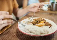 Makan Siang Lebih Awal, Kunci Potensi Umur Panjang Menurut Studi Terbaru