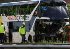 Kecelakaan Maut di Tol: Bus Siswa Ringsek Parah, Puluhan Terluka